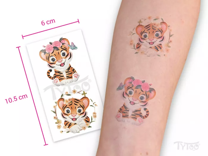 Tiger Tattoo mit Blume