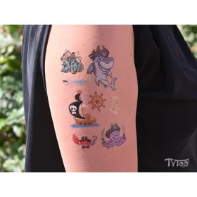 Piratenhaie mit Karte Tattoo-Aufkleber